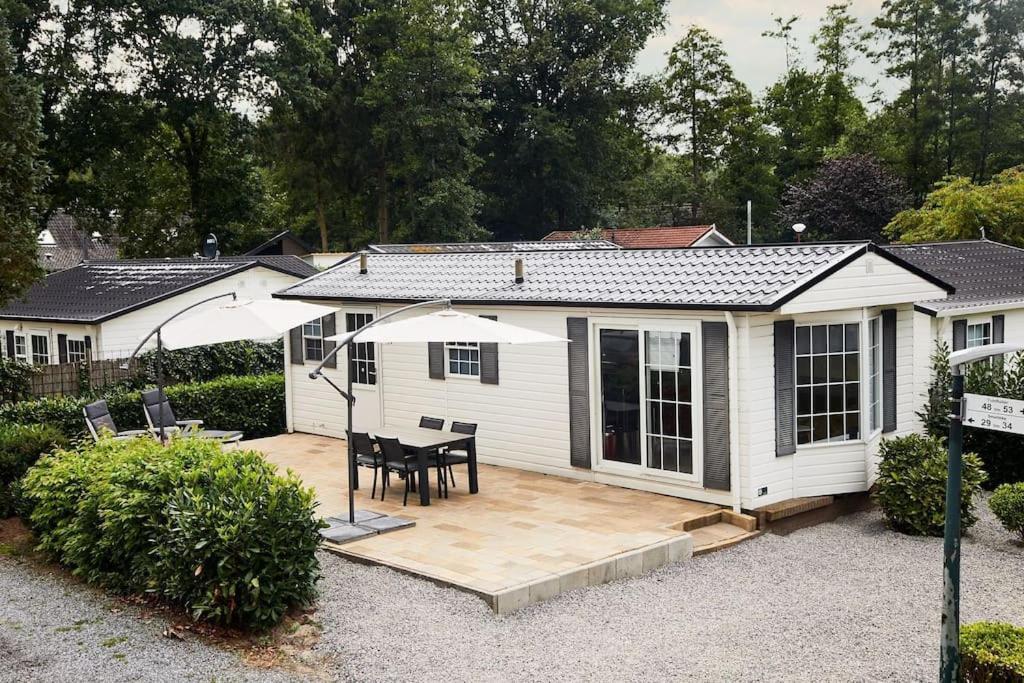 4 Persons Chalet Valkenbosch Situated In The Forested Area Oisterwijk Eksteriør billede